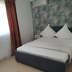 Larimar Guest house Costinesti
