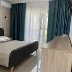 Larimar Guest house 3*