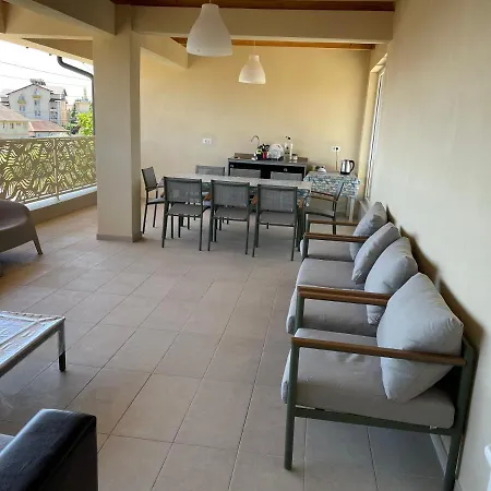 Πανσιόν Larimar Costinești