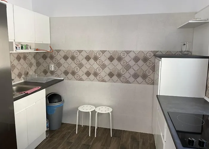 Larimar 코스티네스티