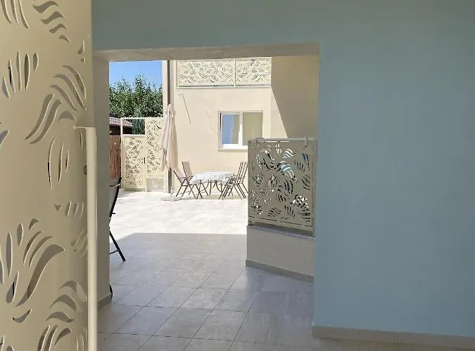 게스트하우스 Larimar 코스티네스티